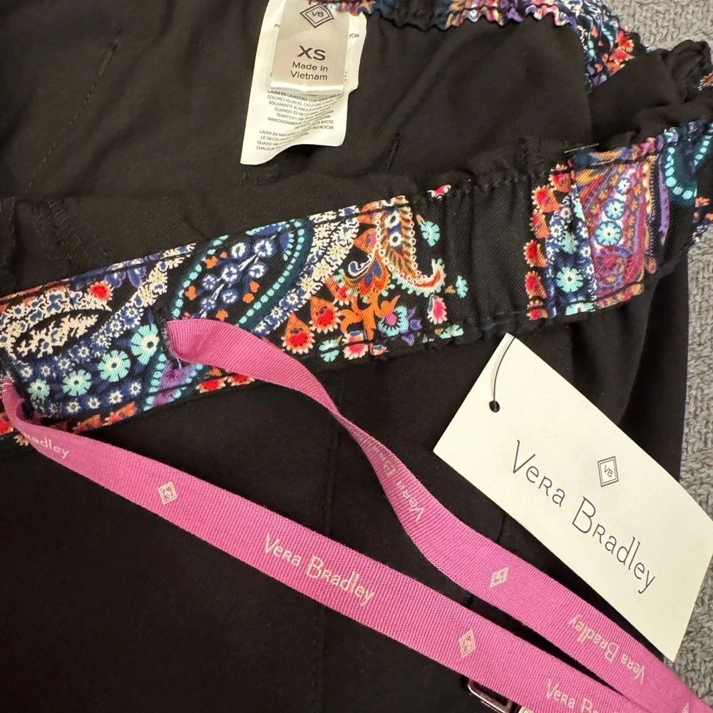 Vera Bradley: Scrub Cargo V5109 Mary Black Pants